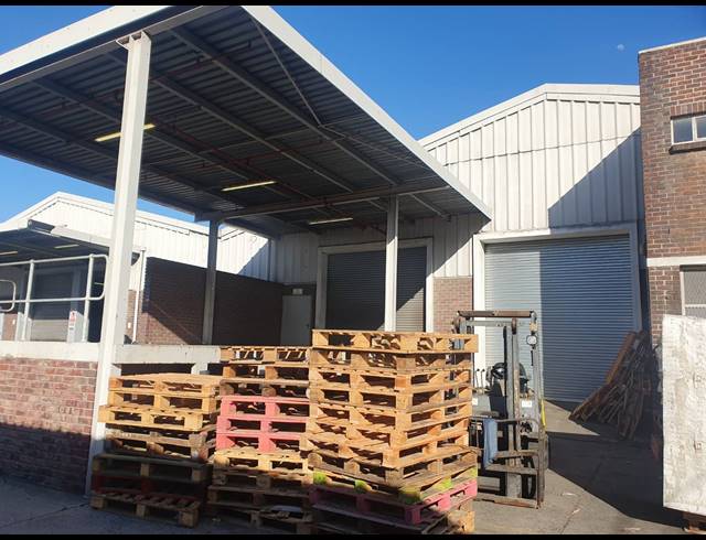 3,010M² FACTORY TO LET IN BELLVILLE SOUTH INDUSTRIA